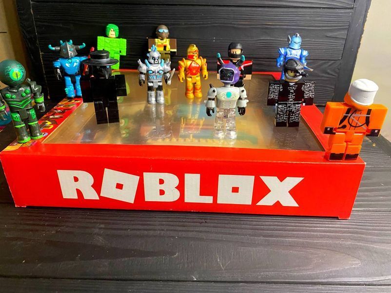 Фігурки Роблокс Roblox 12 героїв із аксесуарами P220850 фото