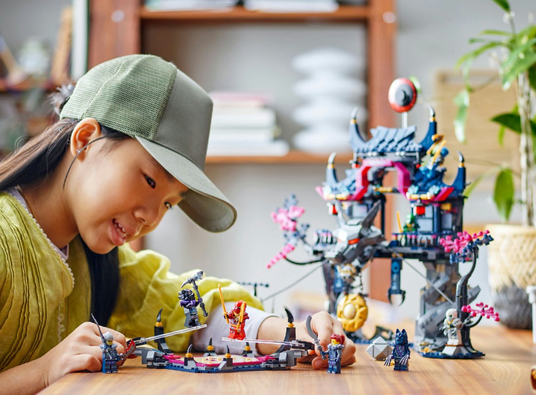 Купить Конструктор Ninjago Додзьо теней в волчьей маске W8103 в